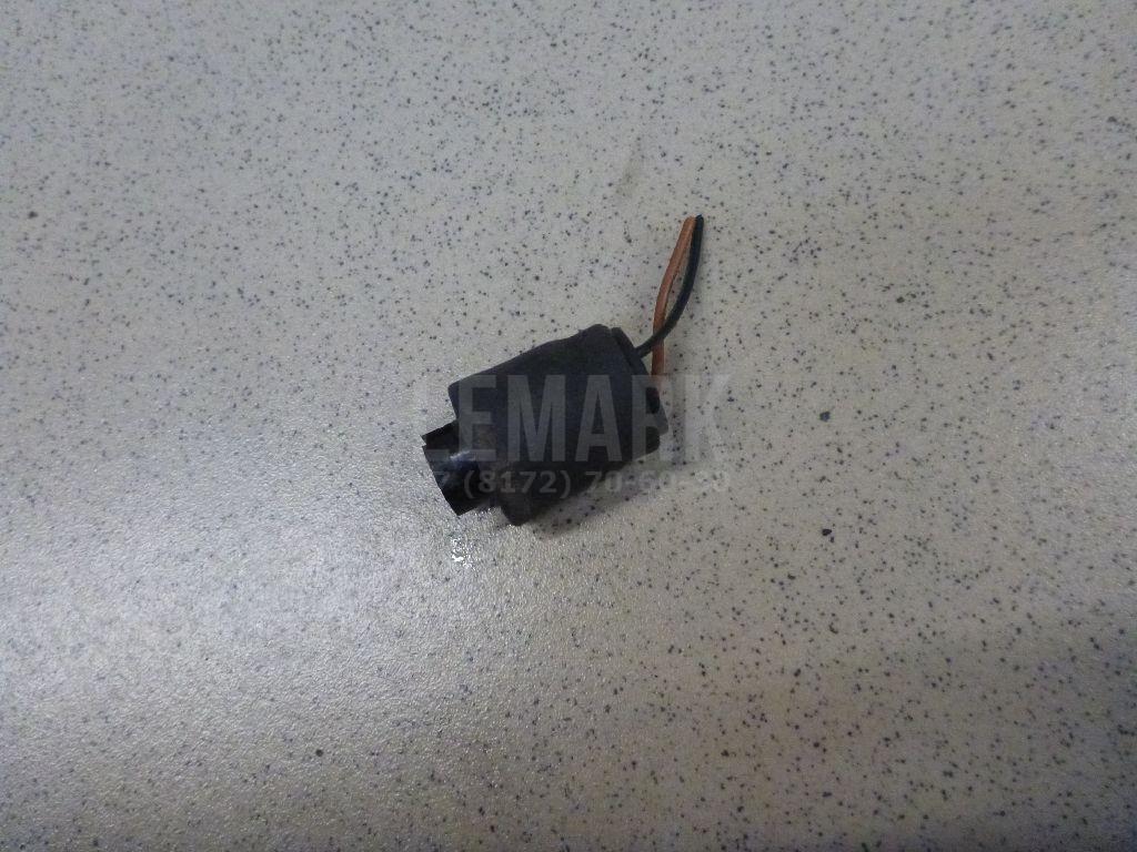 Патрон габаритного фонаря 8D0971273 VAG