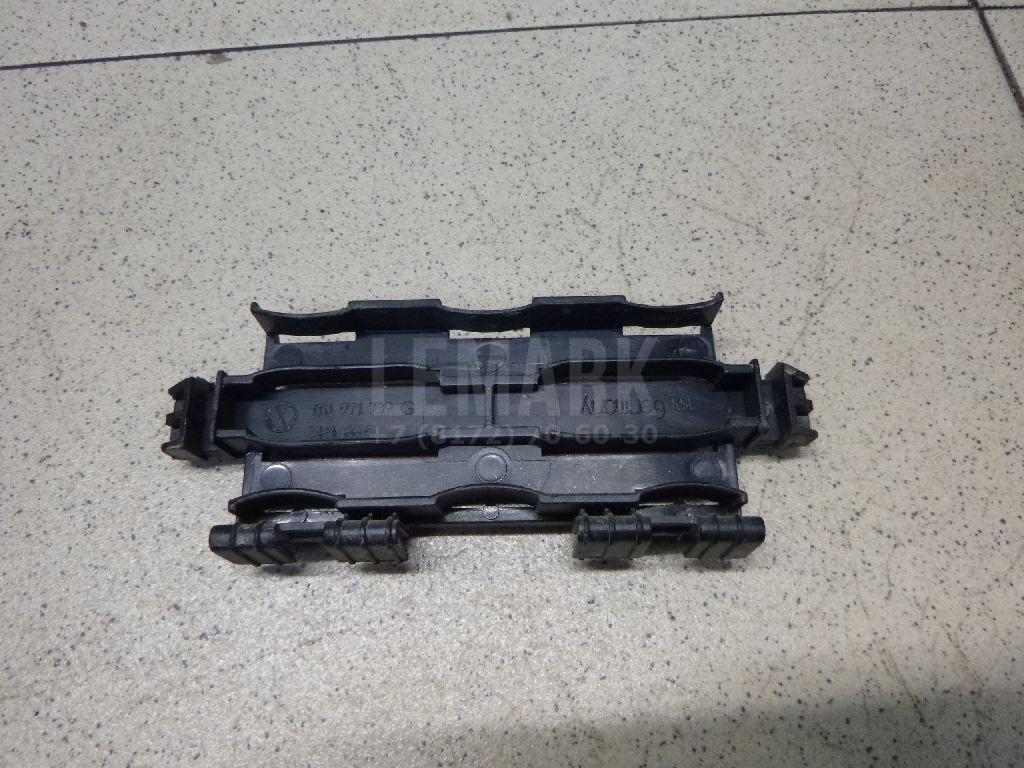 Кронштейн (сопут. товар) 1T0971739G VAG