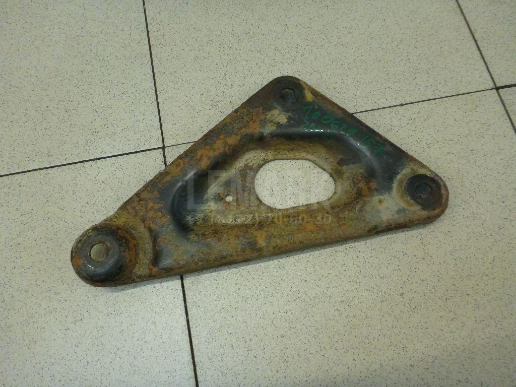 Кронштейн передней балки 302038 GM