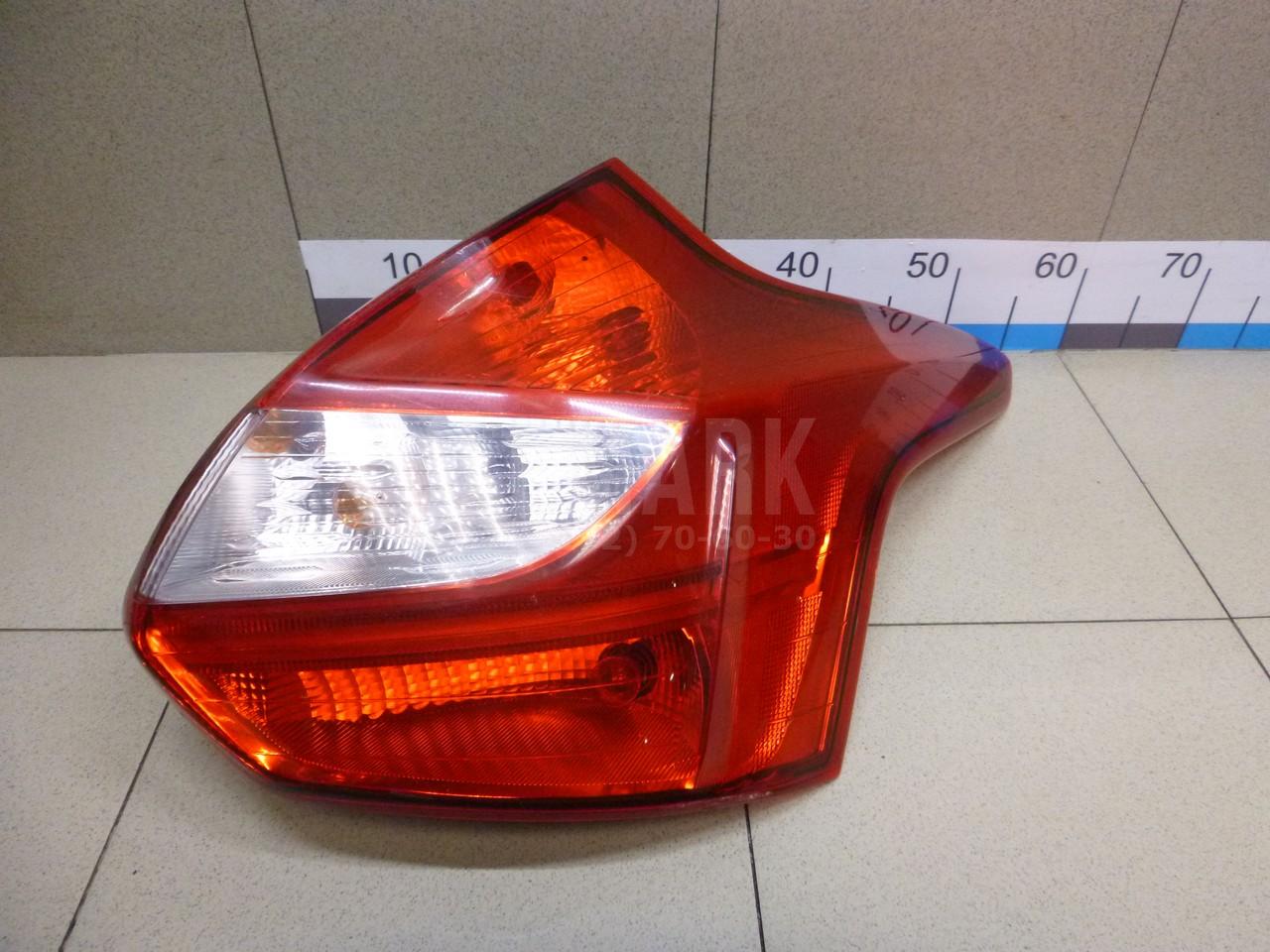 Фонарь задний правый 1825319 Ford
