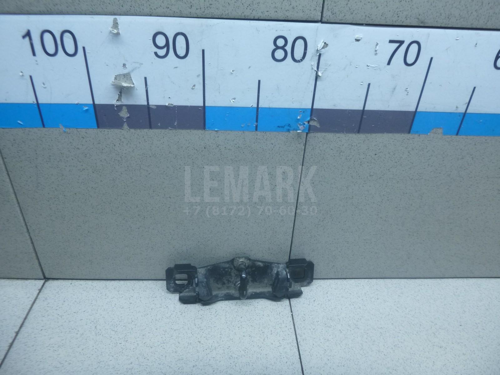 Ответная часть замка багажника LR000247 Land Rover