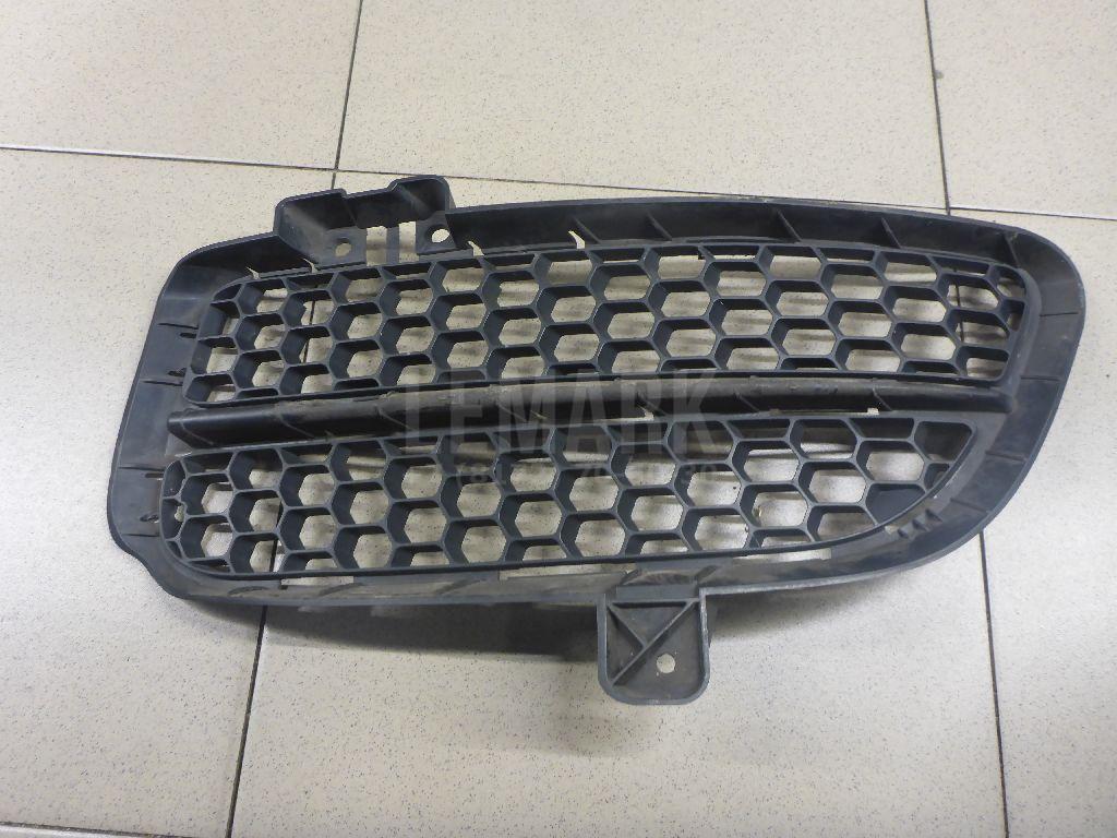 Решетка в бампер левая 7L6853665B VAG