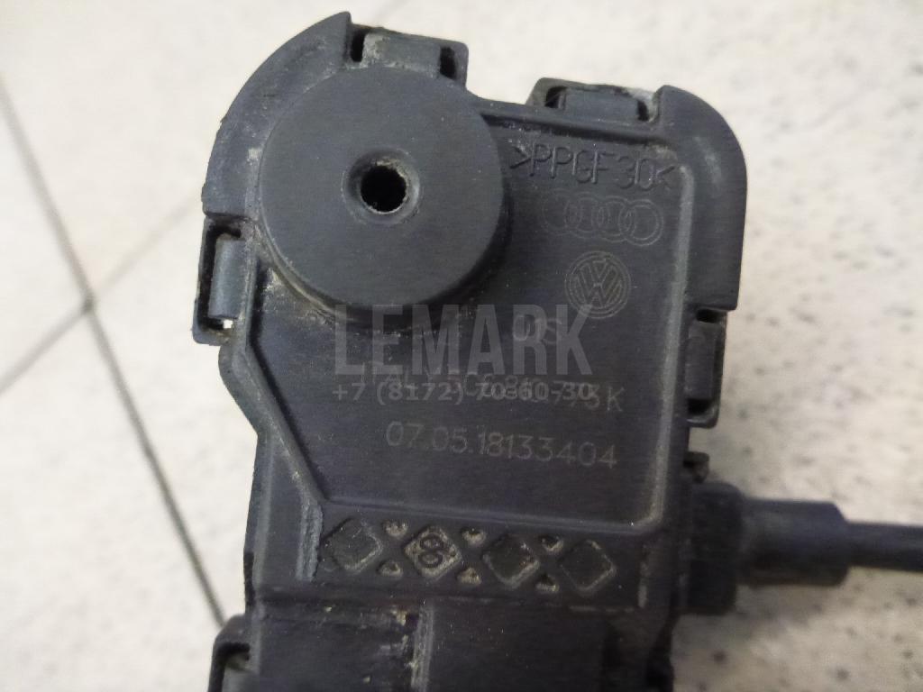 Активатор замка крышки бензобака 5C6810773K VAG