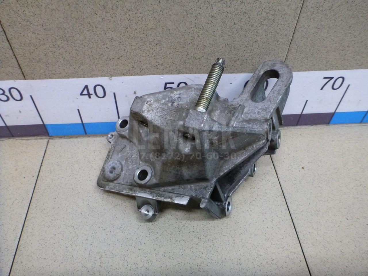 Кронштейн двигателя правый 7S7G6F001AB Ford