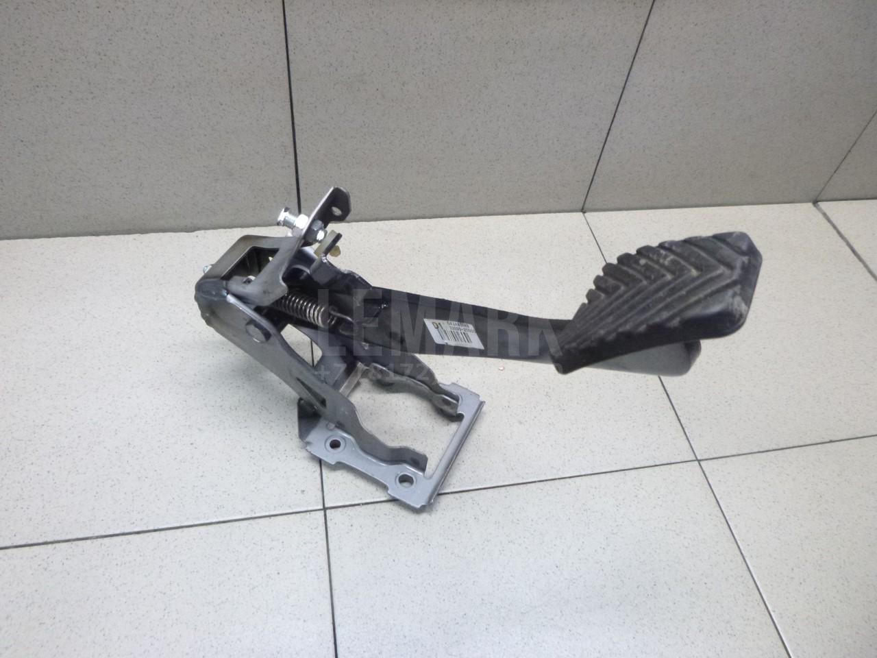 Педаль тормоза 328002S000 Hyundai-Kia