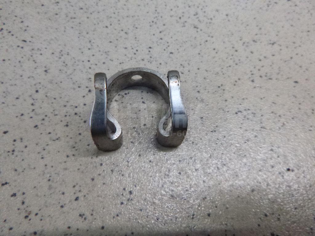 Крепеж форсунки 1682252 Ford