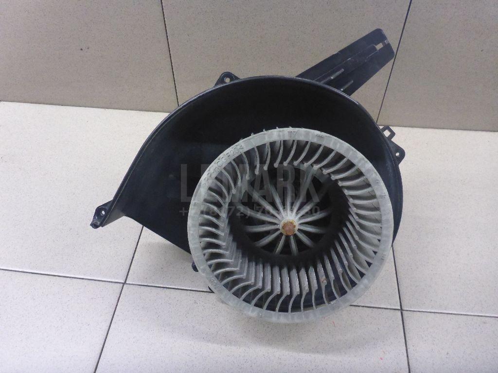 Моторчик отопителя 6R1819015 VAG