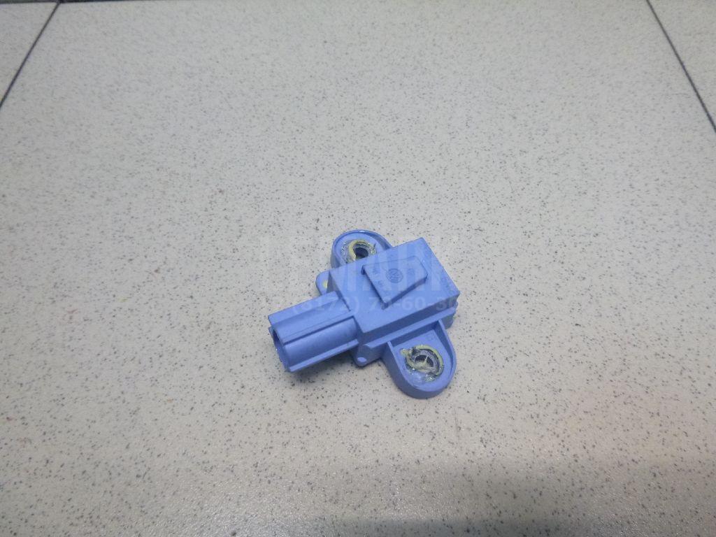 Датчик AIR BAG 1K0955557B VAG