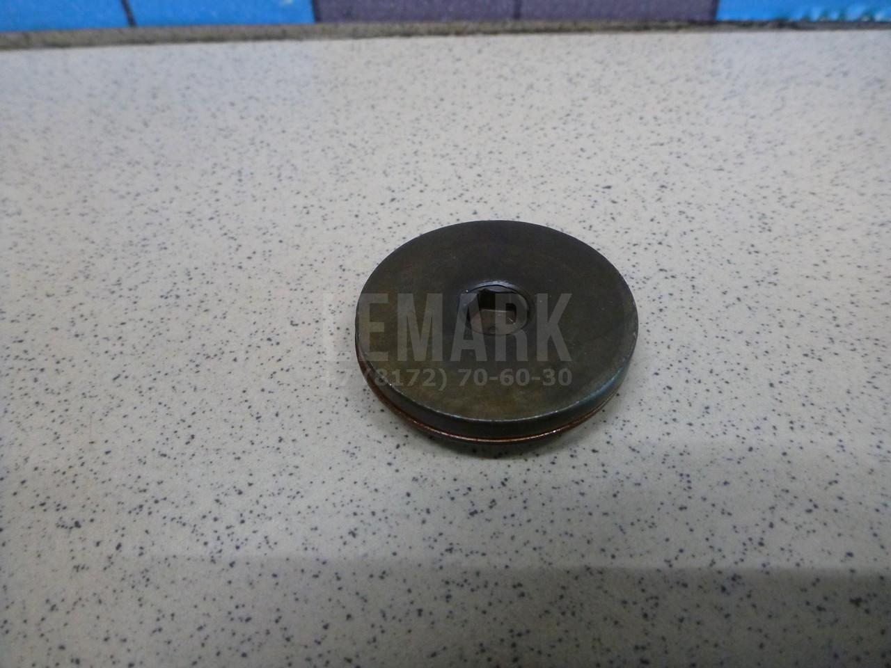 Заглушка двигателя 1345739 Ford