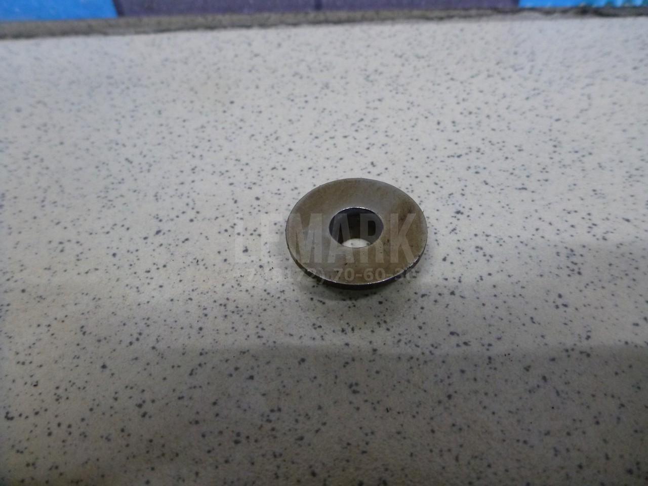 Тарелка пружины клапана 1829612 Ford