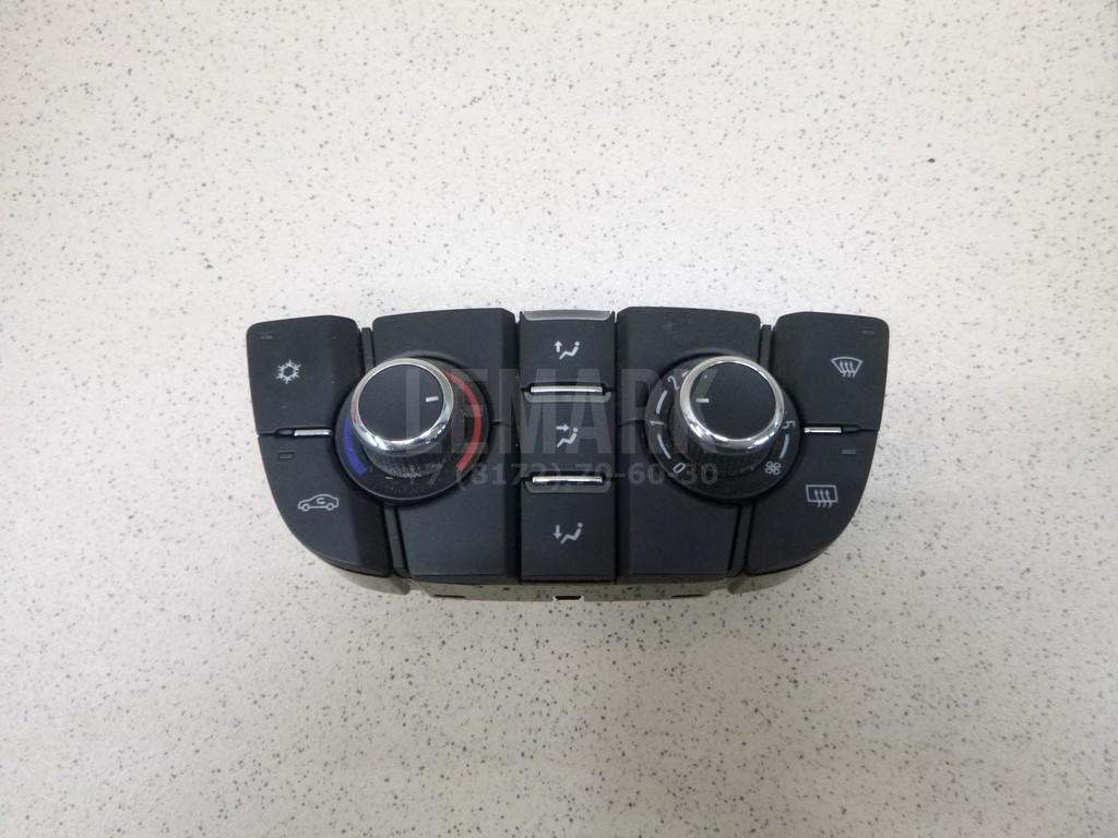 Блок управления отопителем 13360099 GM