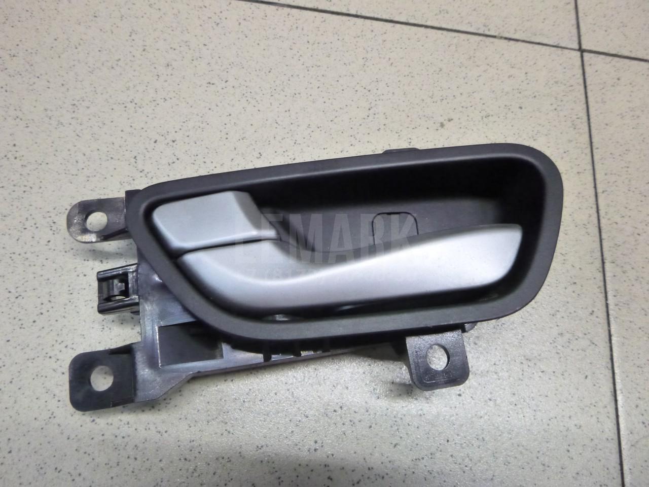 Ручка двери внутренняя левая 826102W000SDH Hyundai-Kia