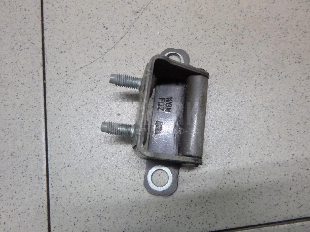 Петля двери багажника 797102W000 Hyundai-Kia