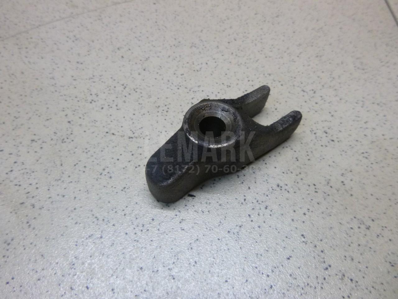 Кронштейн форсунки 338142F000 Hyundai-Kia