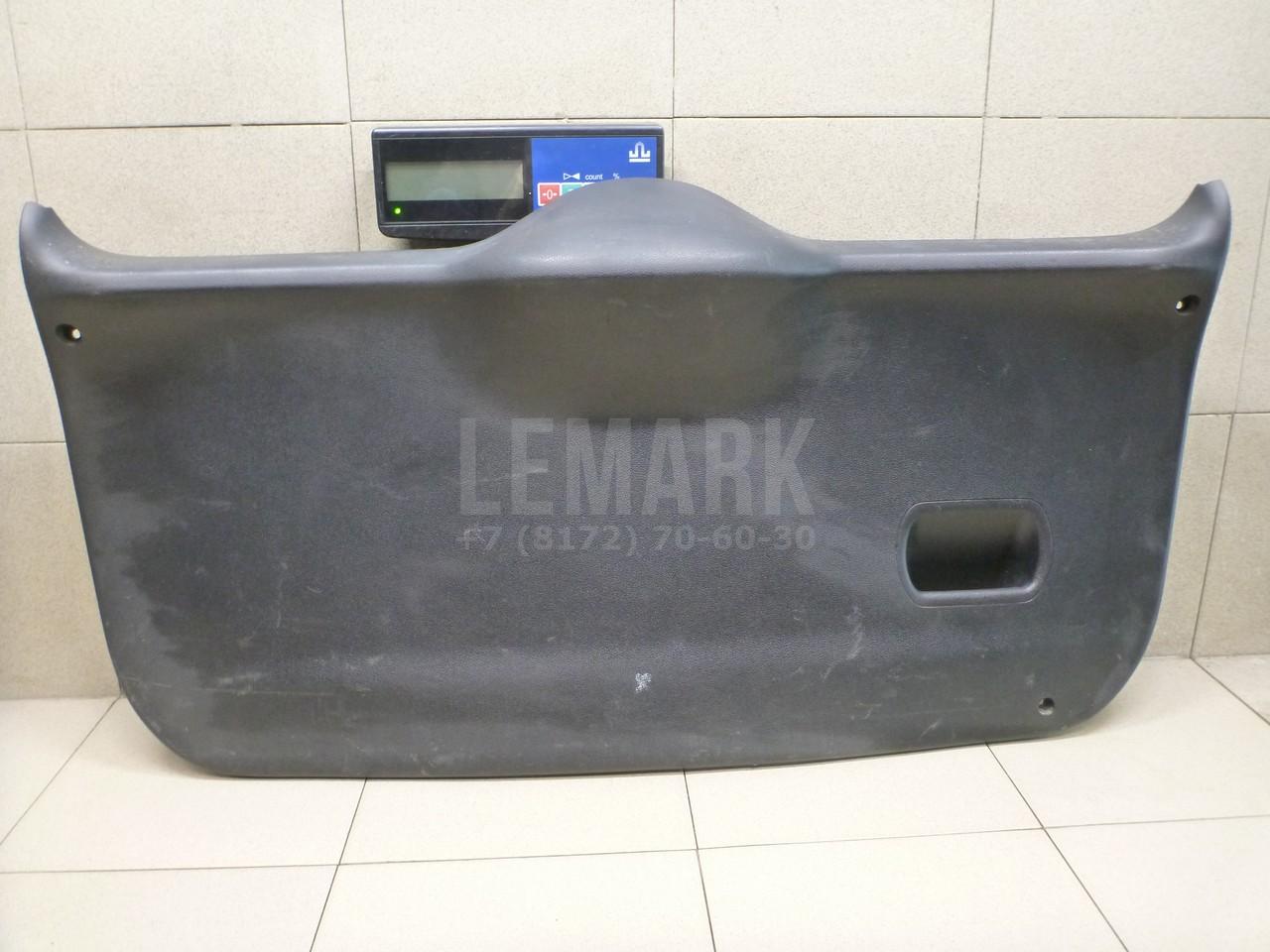 Обшивка двери багажника 1379906 Ford