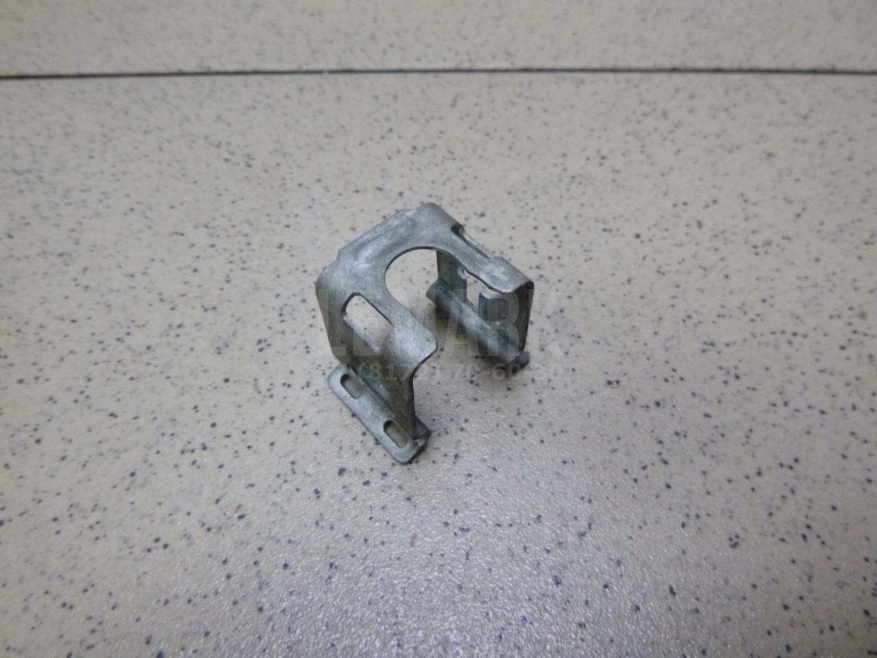 Крепеж форсунки 1429835 Ford
