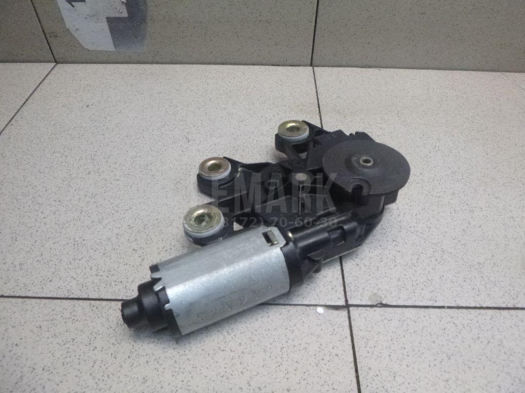 Моторчик стеклоочистителя задний 7L0955712A VAG