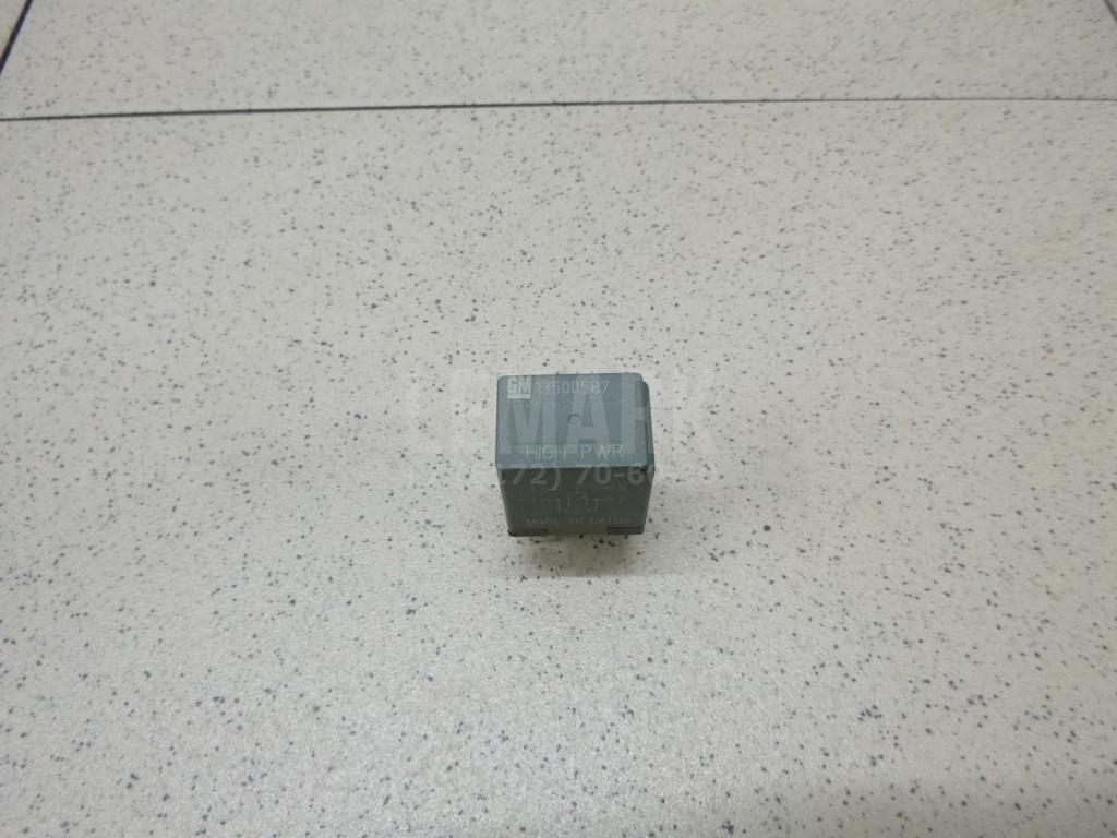 Реле 13500587 GM