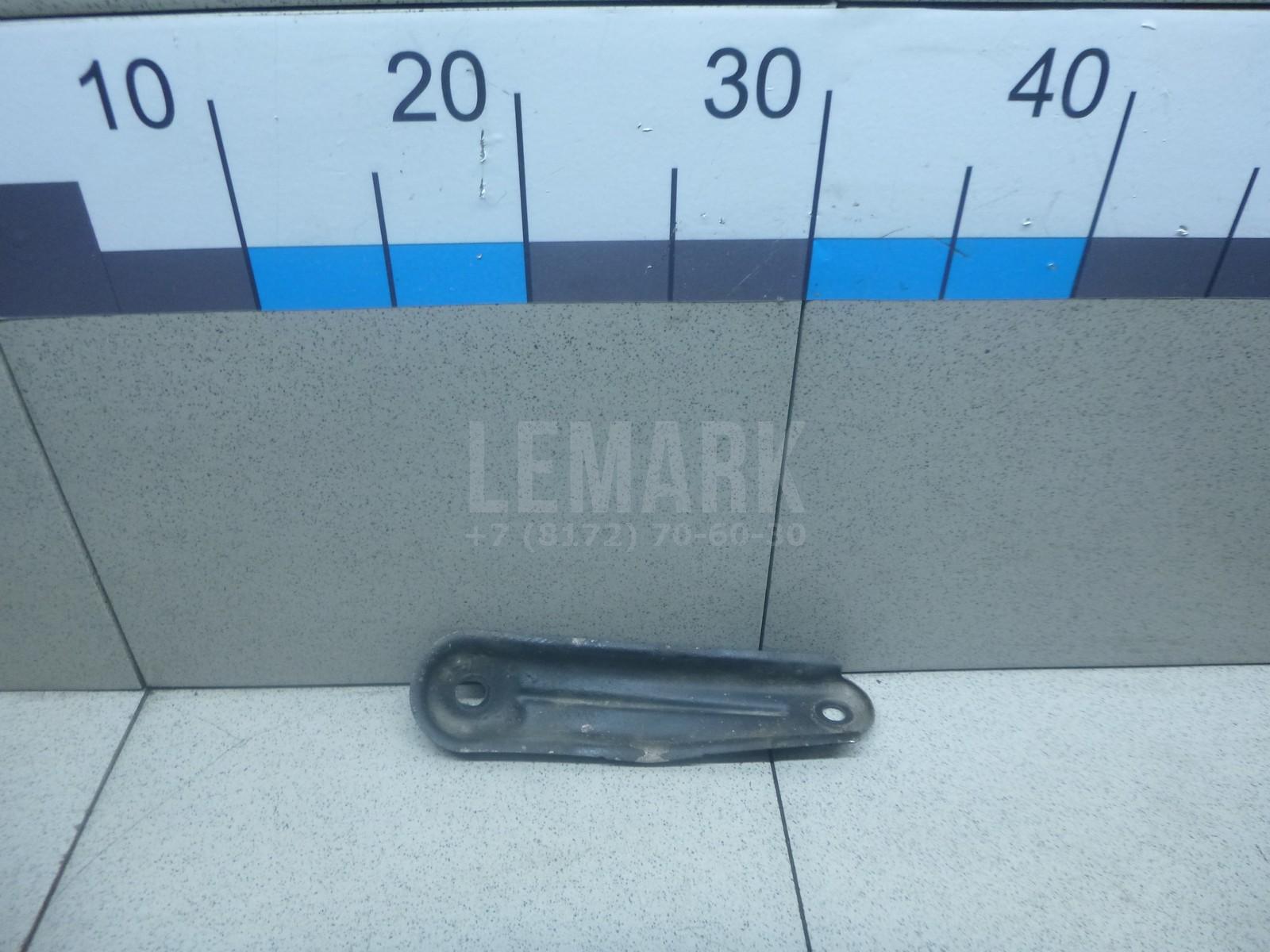 Кронштейн задней балки 5229612010 Toyota