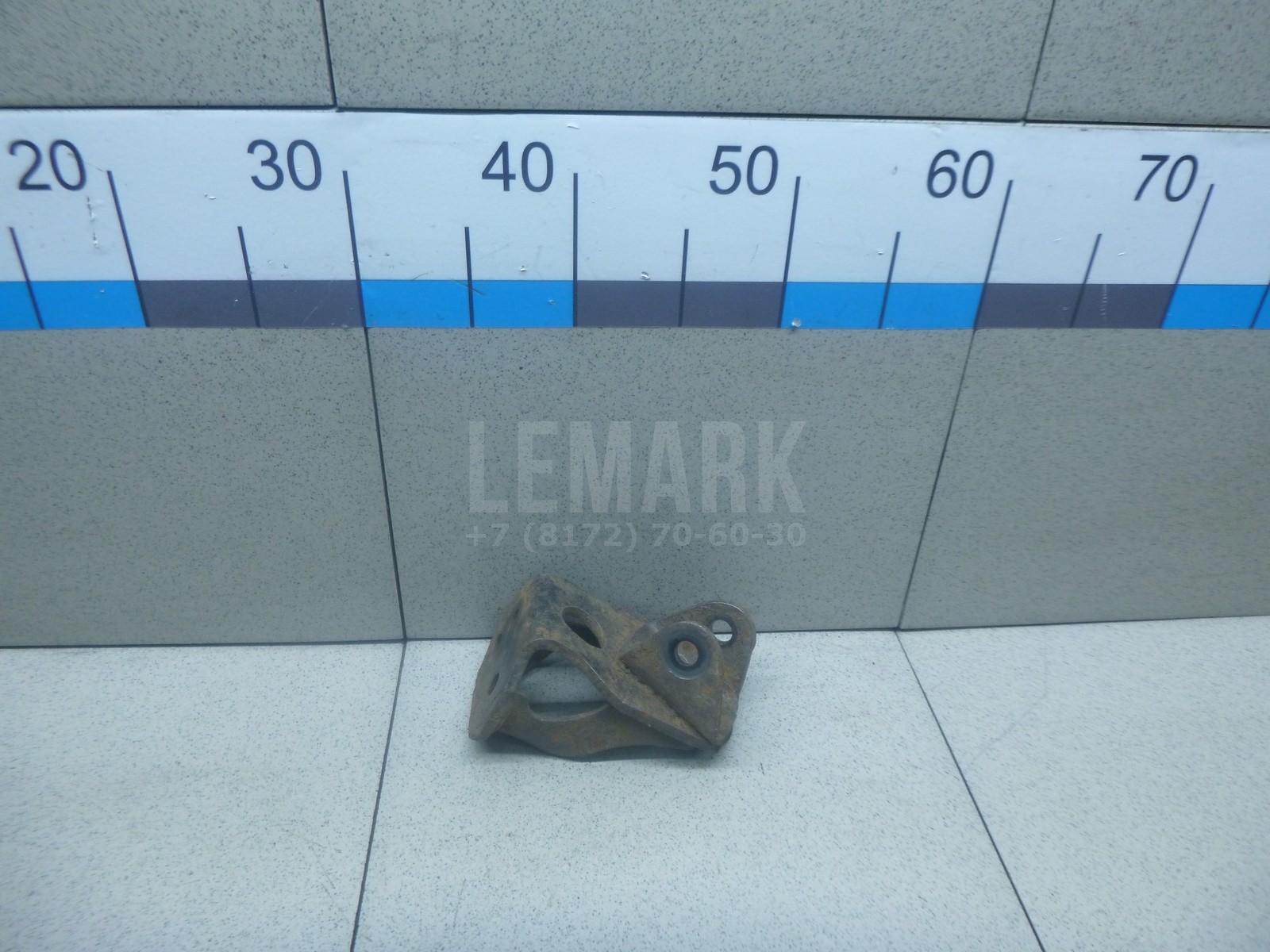Кронштейн амортизатора левый 4850642010 Toyota