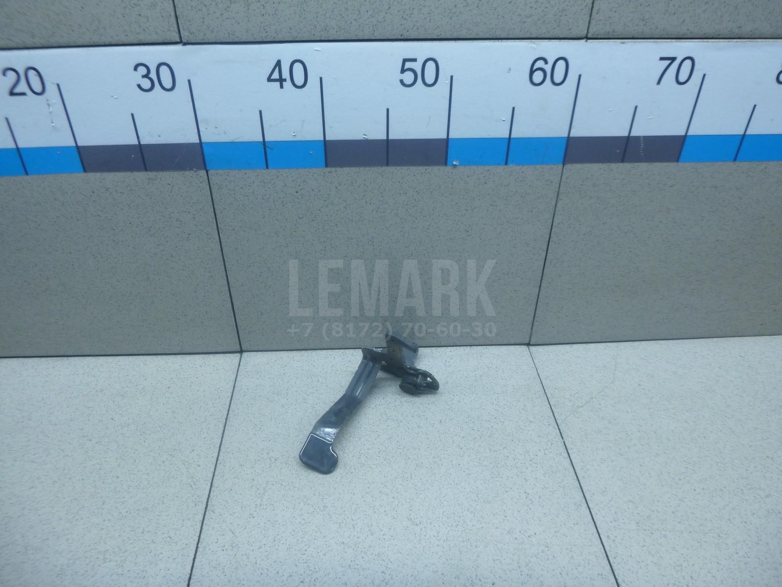 Крючок капота 5355042020 Toyota