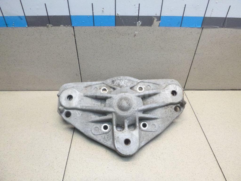 Кронштейн амортизатора 7L0412391E VAG