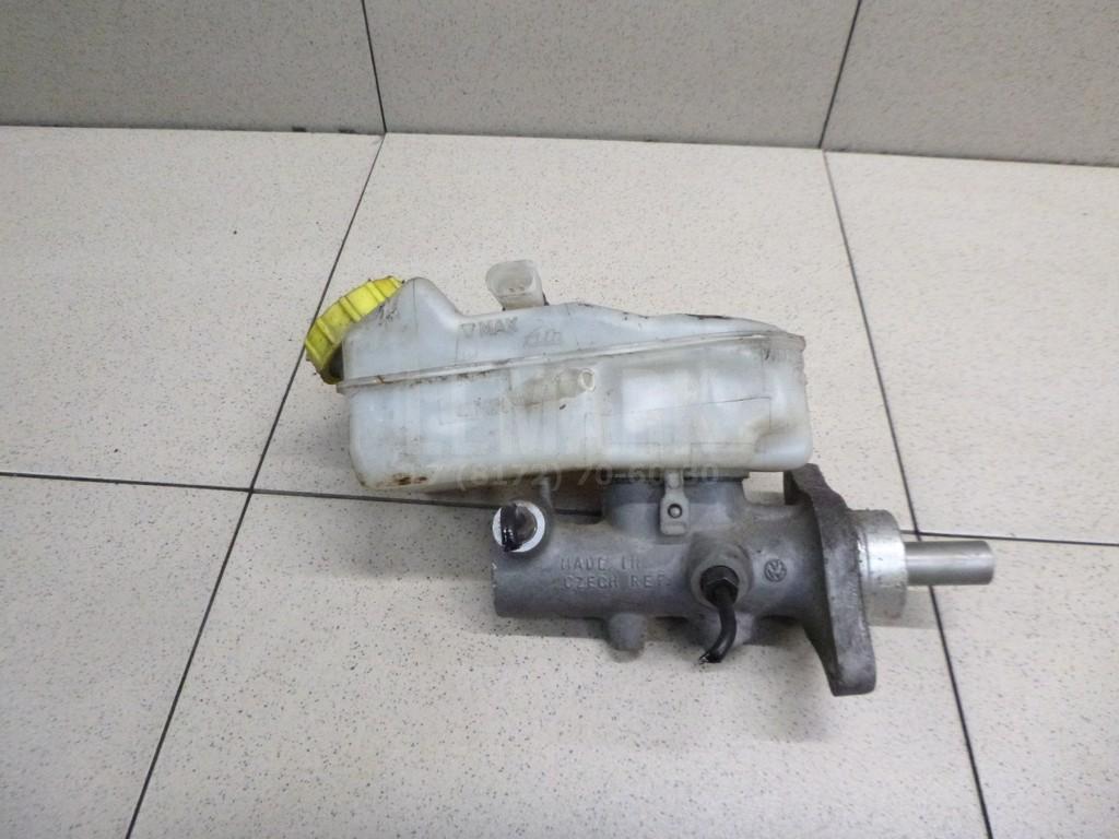 Цилиндр тормозной главный 7L0611019E VAG