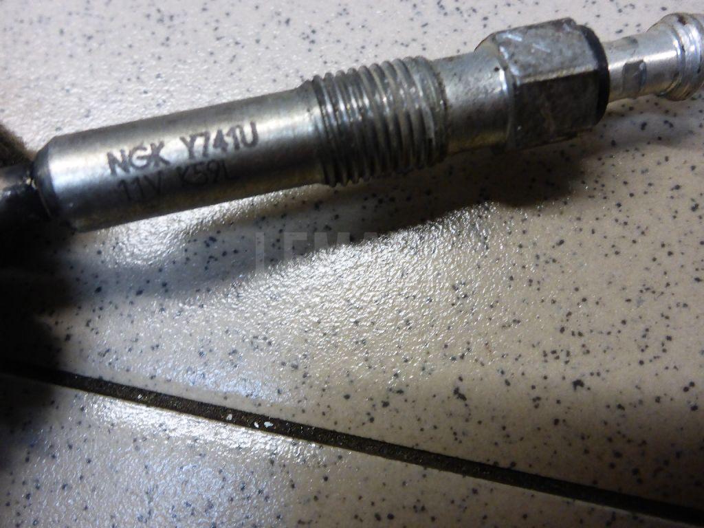 Свеча накаливания Y741U NGK