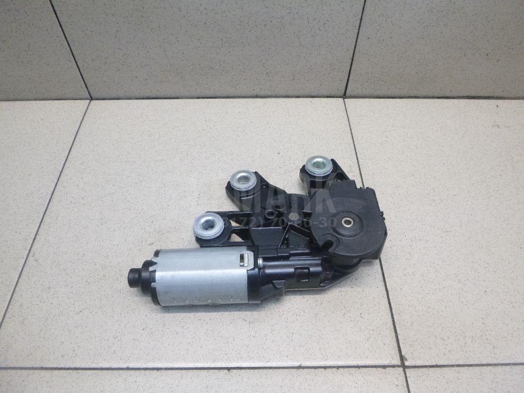 Моторчик стеклоочистителя задний 7L0955712C VAG