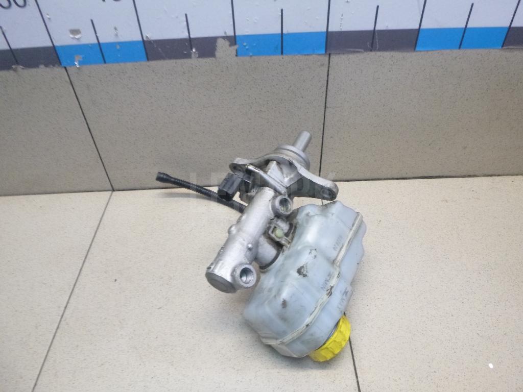 Цилиндр тормозной главный 6R1611019F VAG