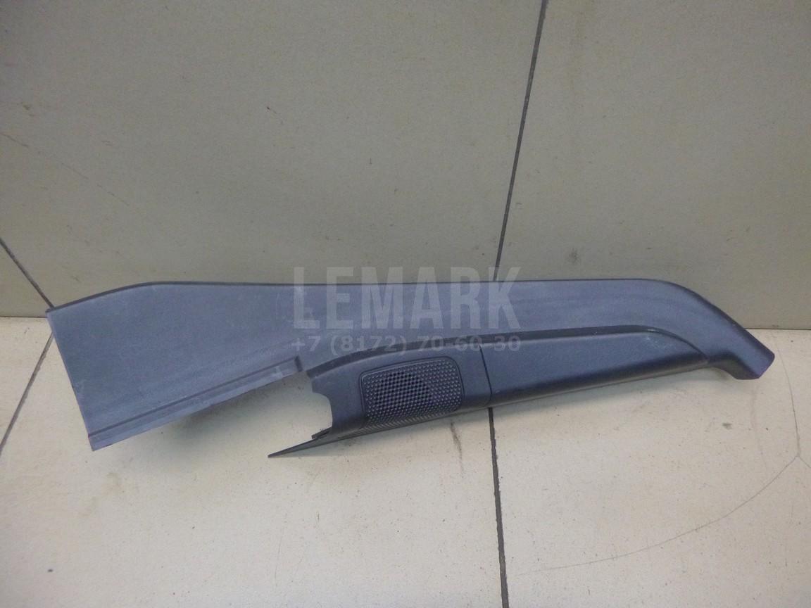 Крышка зеркала внутренняя правая 1357647 Ford