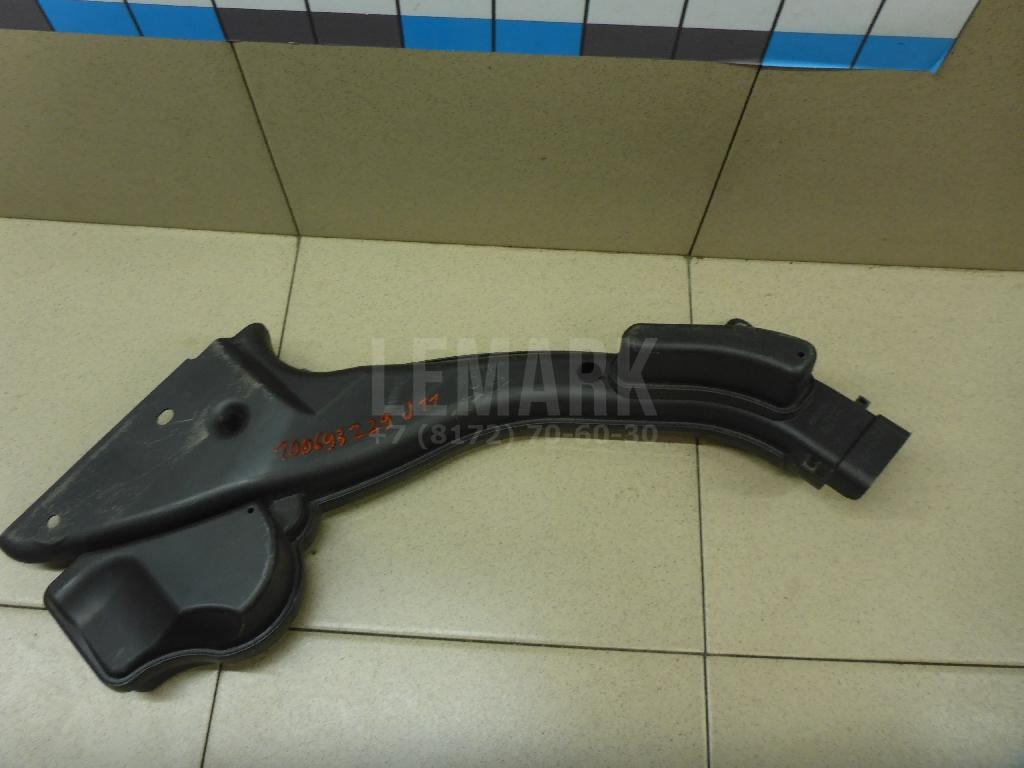 Воздухозаборник (внутри) 165544ED0A Nissan