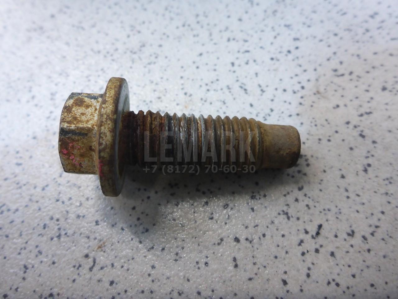 Болт опоры 1513389 Ford
