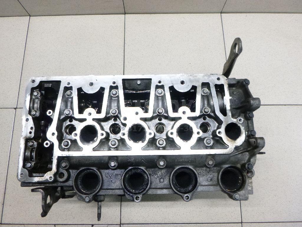 Головка блока 1683822 Ford