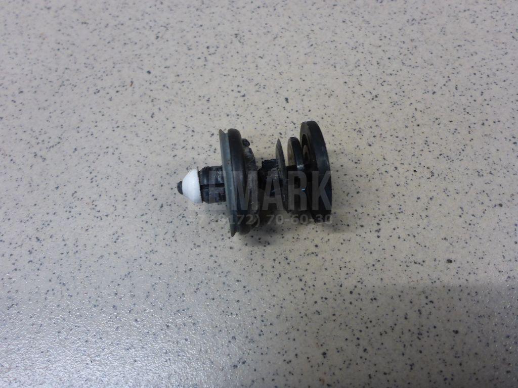 Крепеж (клоп) 7L6868243 VAG