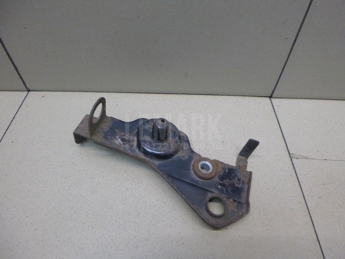 Кронштейн интеркулера 1653426060 Toyota