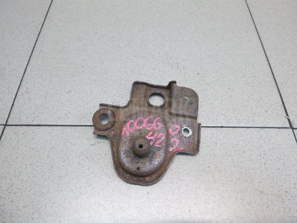 Кронштейн интеркулера 1653426070 Toyota