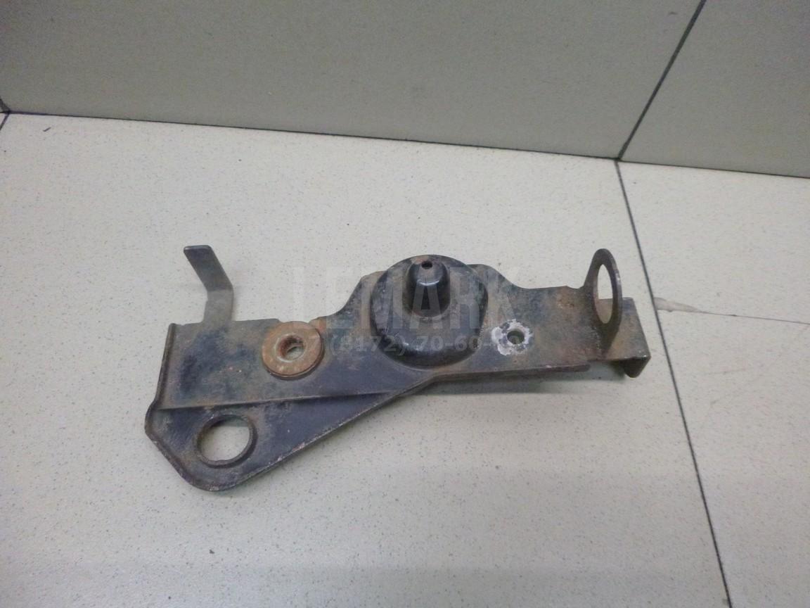 Кронштейн интеркулера 1653426050 Toyota