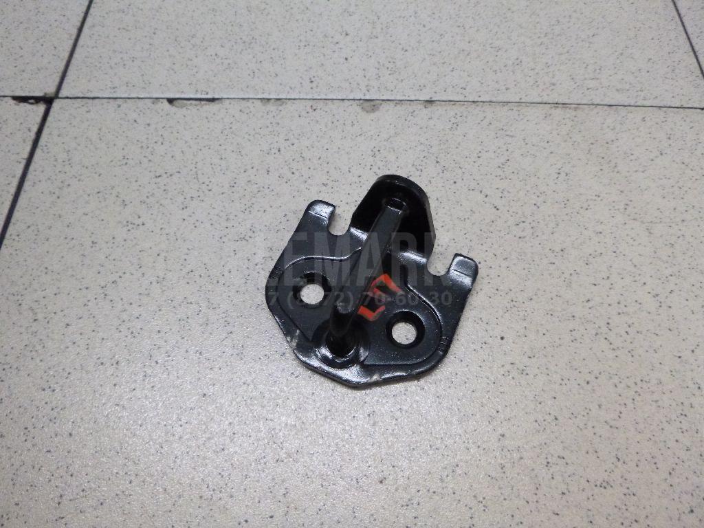 Ответная часть замка двери LR000565 Land Rover
