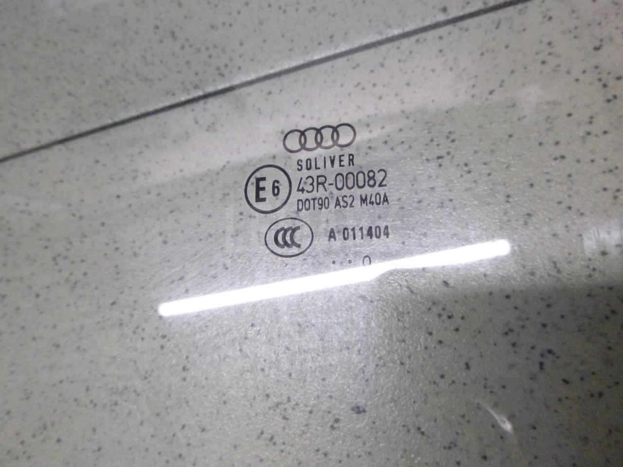 Стекло двери задней правой для  Audi