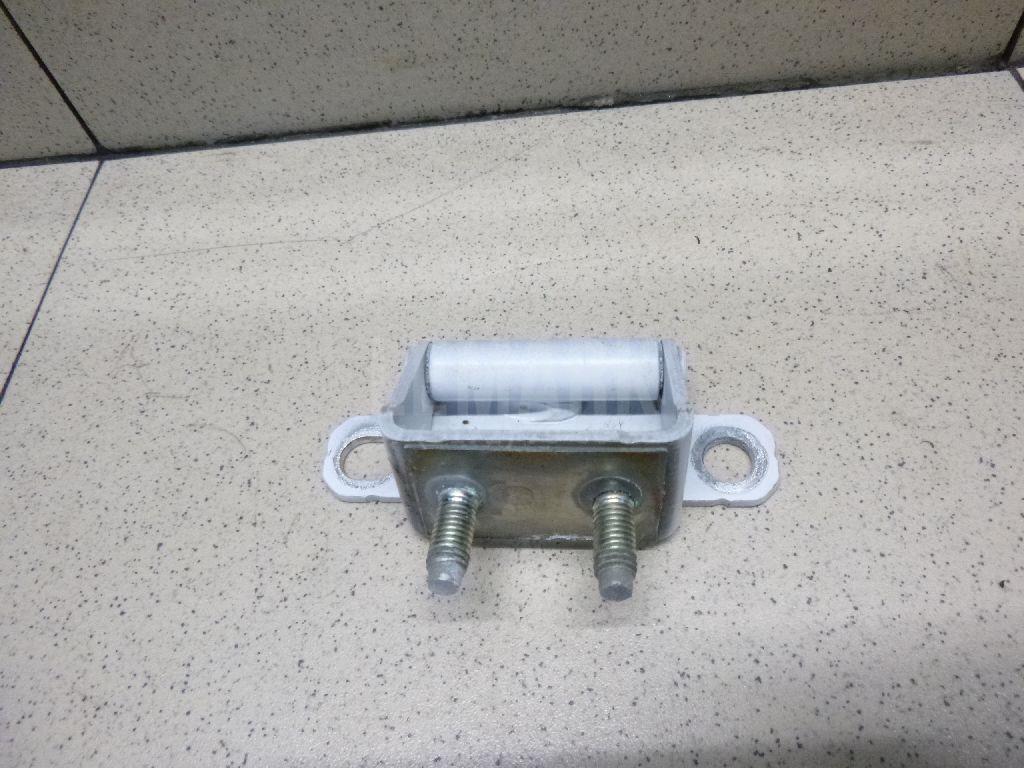 Петля двери багажника 797102W000 Hyundai-Kia
