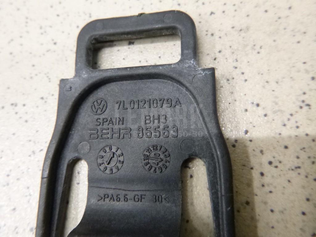 Кронштейн радиатора для  BMW 4-serie F32/F33/F82 2012-2020