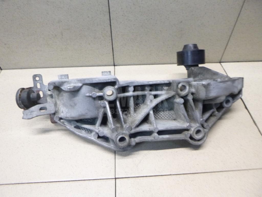 Кронштейн генератора 1171000Q1K Nissan
