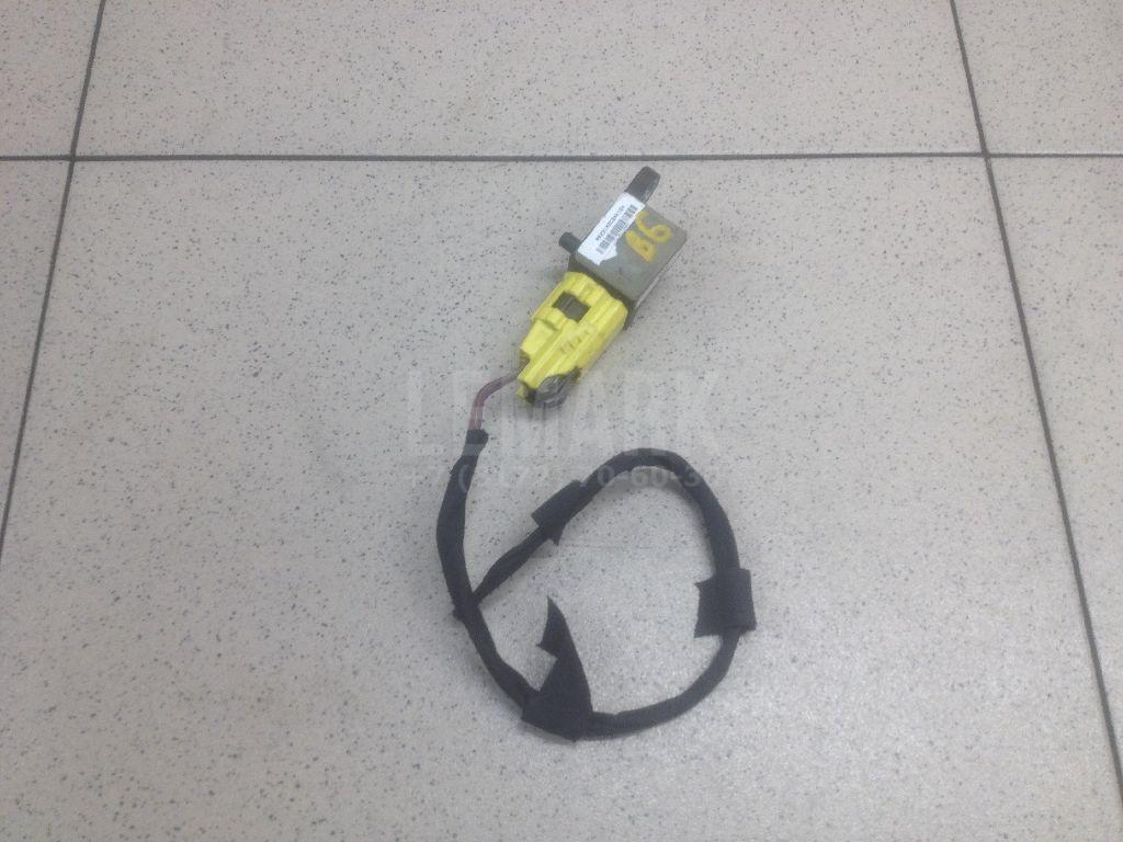 Датчик AIR BAG 3C0909606B VAG