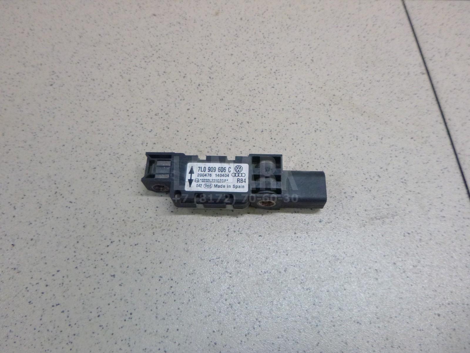 Датчик AIR BAG 95561822100 VAG