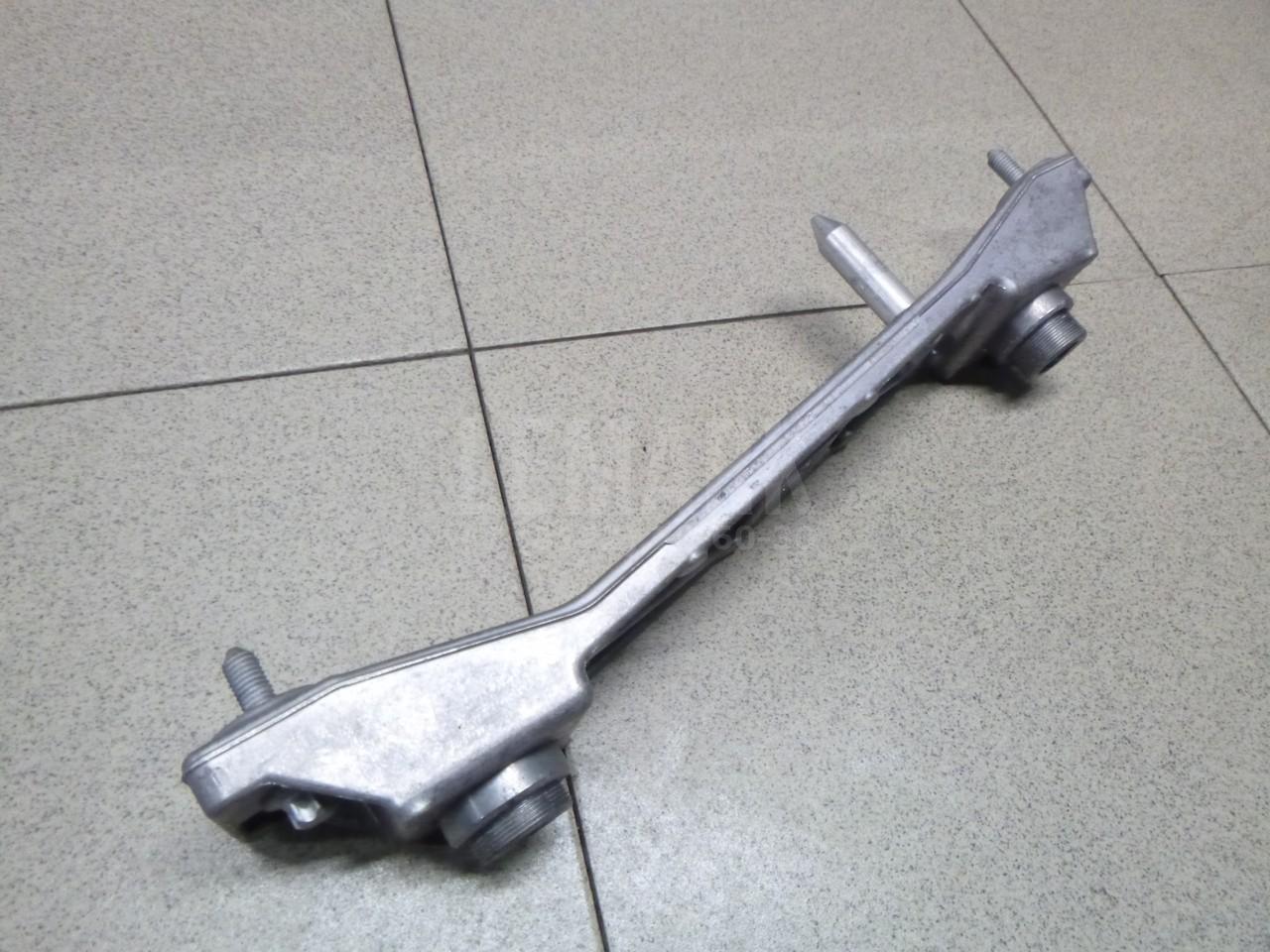 Кронштейн (сопут. товар) для  BMW 3-serie E90/E91 2005-2012
