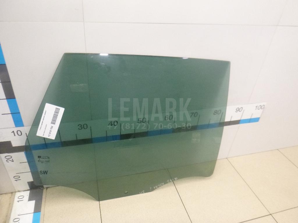 Стекло двери задней правой 13265818 GM