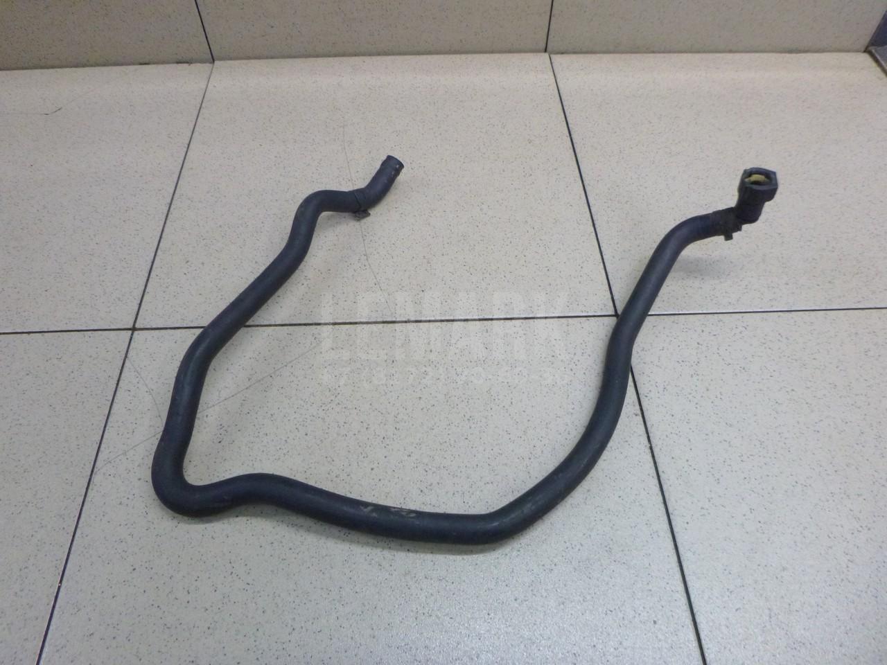 Патрубок 3C0133366T VAG