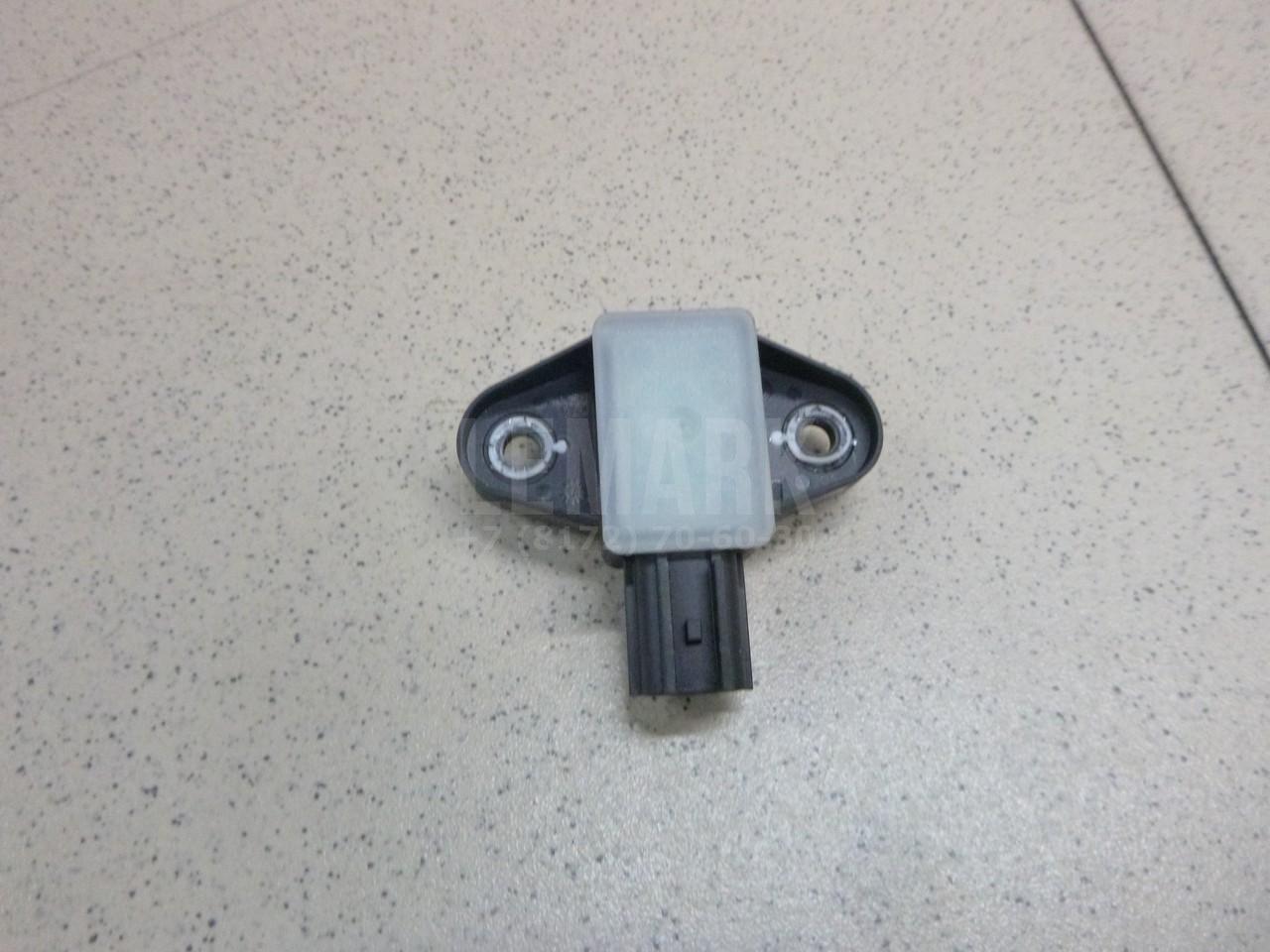 Датчик AIR BAG 5N0959354D VAG