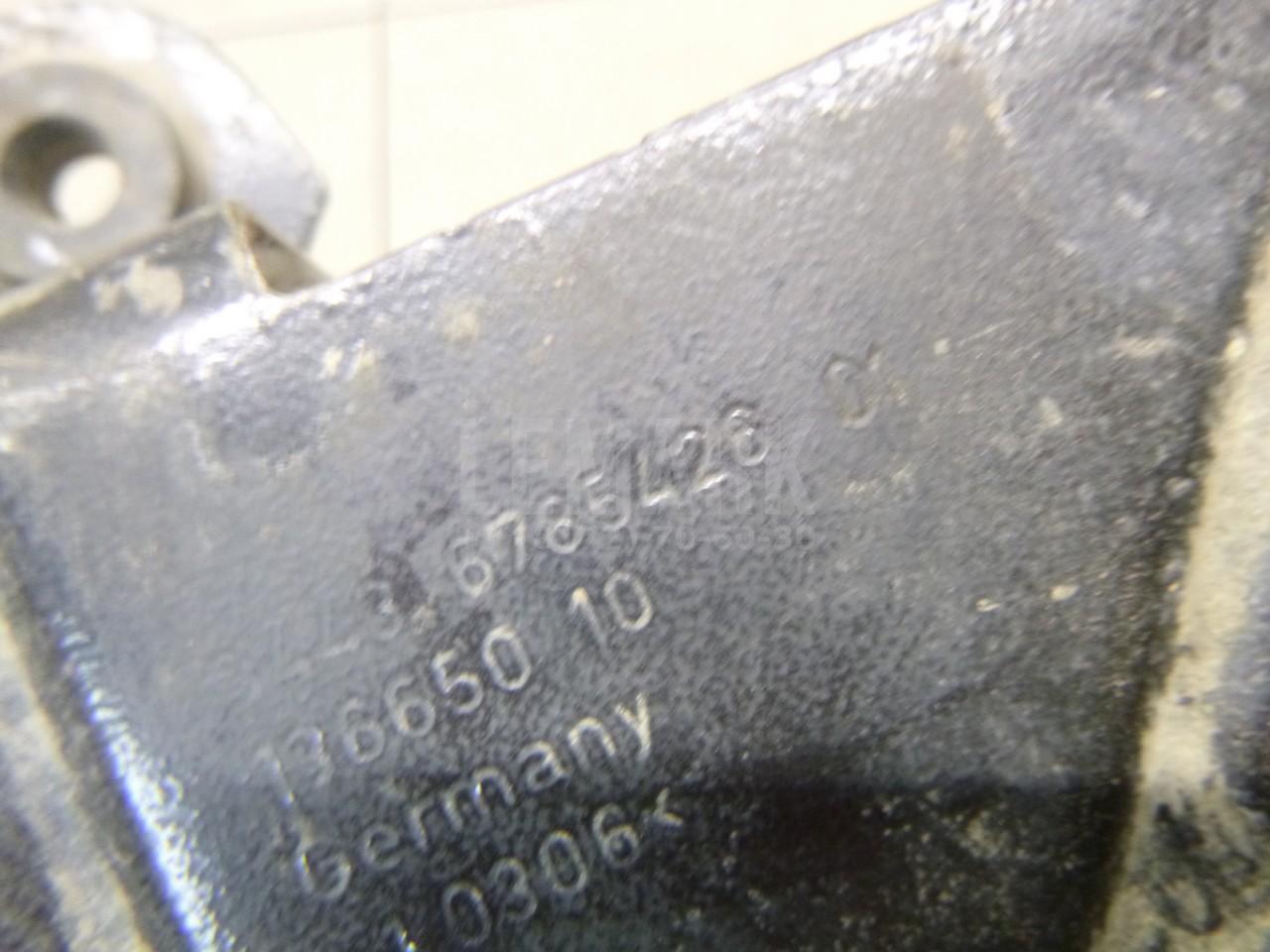 Кронштейн (сопут. товар) для  Audi 80/90 [B4] 1991-1995